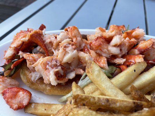 Lobster roll