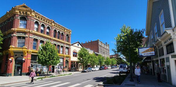 View from outdoor plaza by cafe (5/19/24)