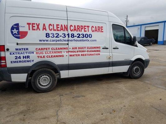 Professional Carpet Cleaner Houston