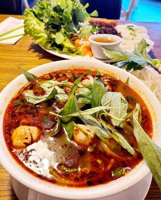 Bun bo hue - SUPER SALTY