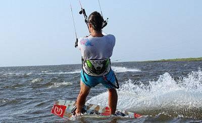 Kitesurfing in flat and shallow water at Outer Banks, NC