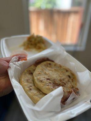 Bean & Cheese Pupusas (frijoles, con queso)