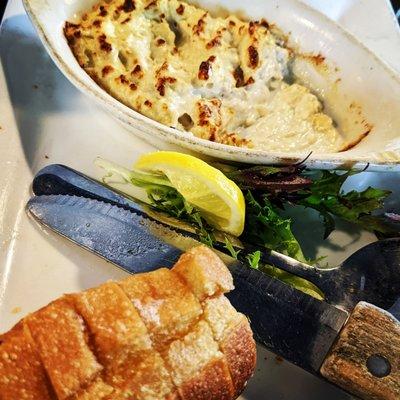 Crab dip & hot bread