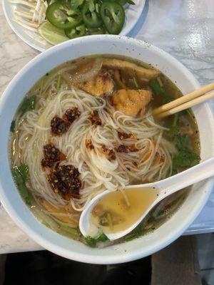 P59. Grilled Chicken Pho