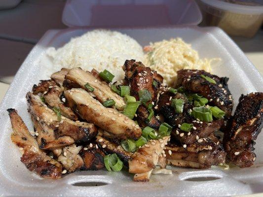 BBQ Mixed Plate (BBQ Chicken with Kale)