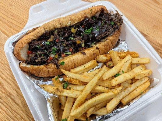 Oxtail Cheesesteak with Jerk Sauce and French Fries | Instagram: @telephonesmoothie