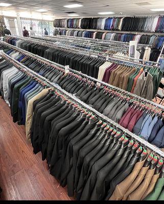 Men's suits! Rentals and purchases! Big and tall