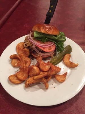 Legend Burger : mixture elk and buffalo, not a gamey taste in sight, cooked medium. Fries.. Also tasty