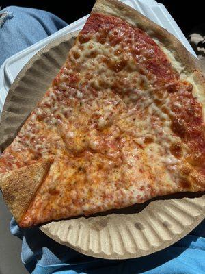 Foldable pizza with crisp crust