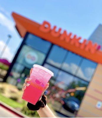 Strawberry Lemonade Refresher w/ popping boba