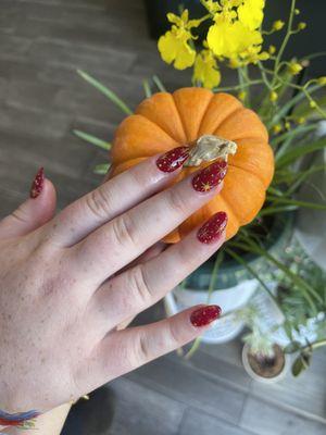 Fall nails design with gel X .