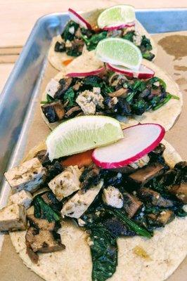 Mushroom tofu tacos