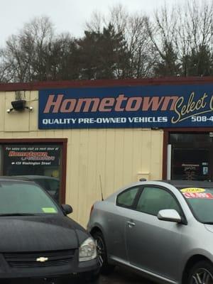 Hometown Automotive of Holliston -- Select Cars : 439 Washington Street / Routes 126 & 16, Holliston           Exterior