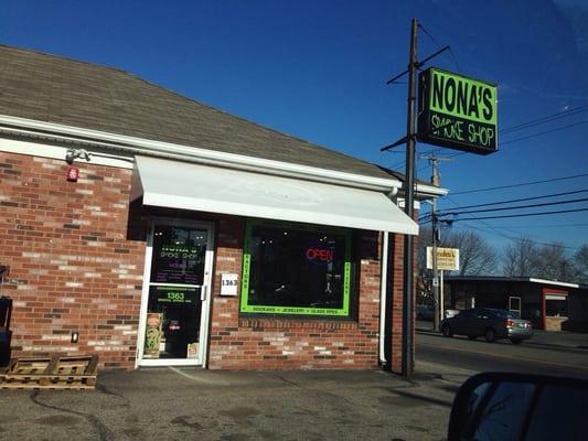 Nona's Smoke Shop