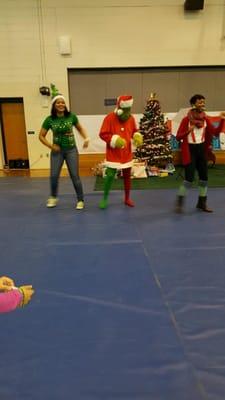 Entertainment at the lunch with Santa