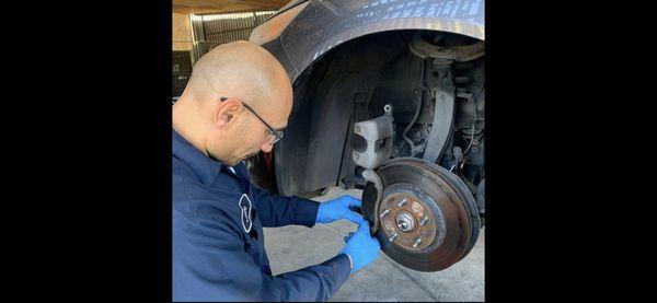 Applying new Brakes to this 2010 Acura TSX