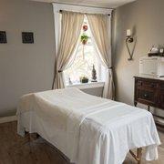 Private Reiki healing sessions offered at Kevala Wellness & Ayurveda in Long Beach.