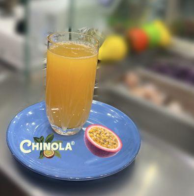 Passion fruit juice / Jugo de chinola