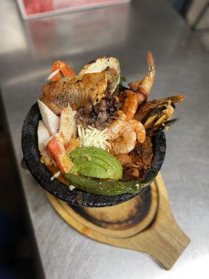 Molcajete Mariscos!