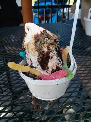 Dirt Sundae (small)