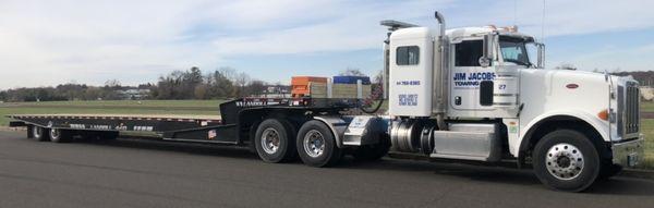 2012 Peterbilt 367 with 2015 50ft CA legal landoll trailer