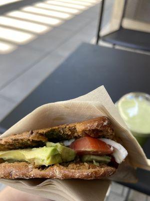 Avocado sandwich