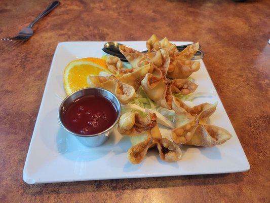 Crab wontons