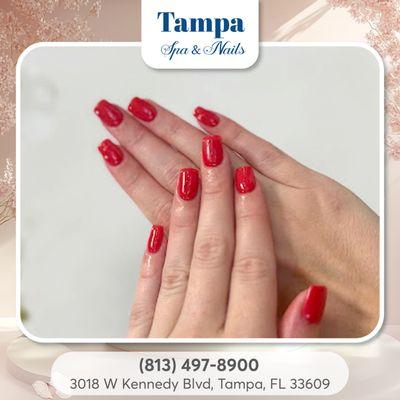 Surround yourself in elegance with our luxurious nail creations! 
 Our designs are crafted to reflect sophistication and modern style.