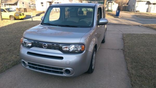 My nice clean Nissan Cube.  Due to the short back, it has to be manually cleaned or the back stays dirty.  So I go to Joe's!