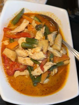 Red curry with chicken