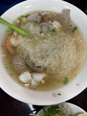 Hu Tieu Nam Vang -- Assorted Meat & Shrimp w. Stick Rice Noodle Soup