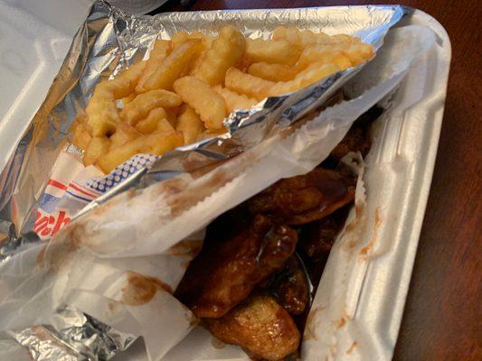 10 Wing Combo honey bbq and fries