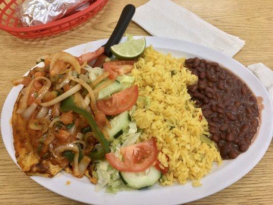 Pechuga encebollada (chicken breast with onions)