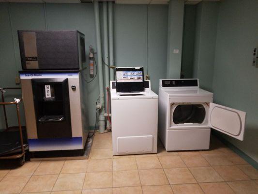 Washer and dryer free on each floor. Provide your own soap.