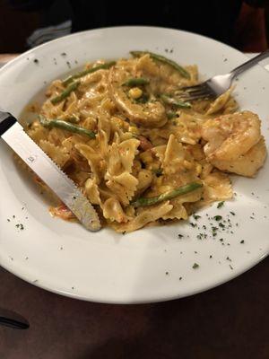 Rasta Pasta - chicken and shrimp