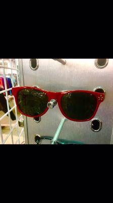 Spotted red Yelp sunglasses!