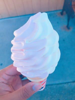 Strawberry/vanilla twist