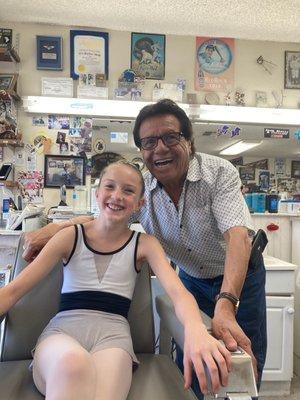 Actress/ Dancer  visit Al's. She checks in with Uncle Al on her brother's haircut.