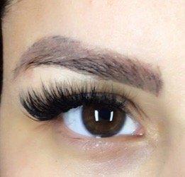 Full volume eyelash extensions