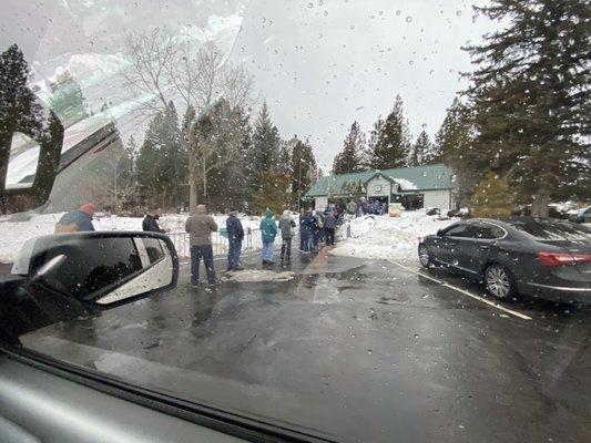 The line for CA Lottery