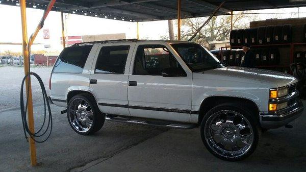 26" rims and tires