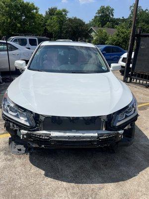 2016 Honda accord middle of Body work