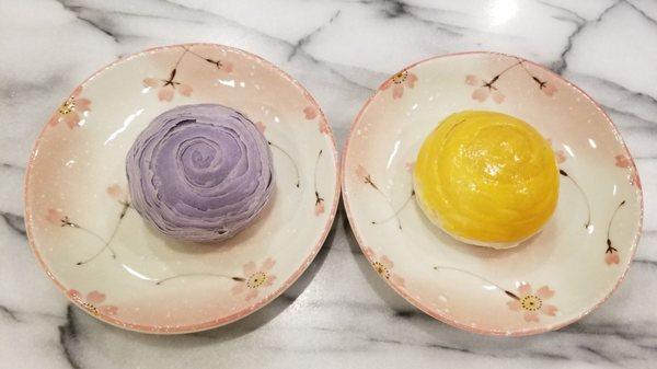 Taro and Signature Lava Mooncake ($3 each). Both are good! 7/19/2021