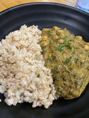 Chana saag bowl with brown rice