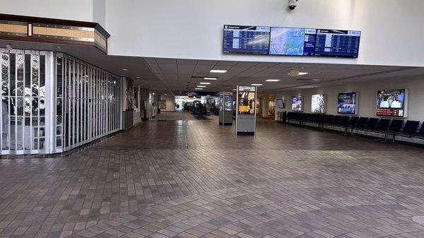 Quad City International Airport (MLI)