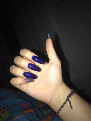 nails