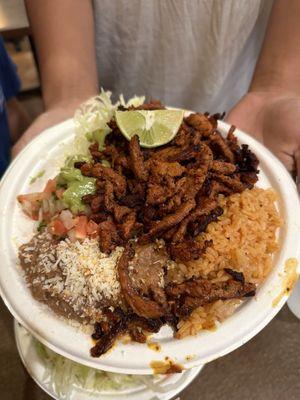 Adobada plate/ Instagram @JUDEETHEFOODEE