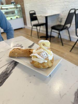 Pumpkin pie cannoli & swan cream puff