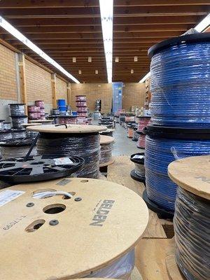 1000-500ft spools and boxes.