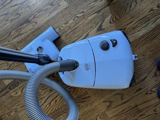 Vacuums & More - Castleton